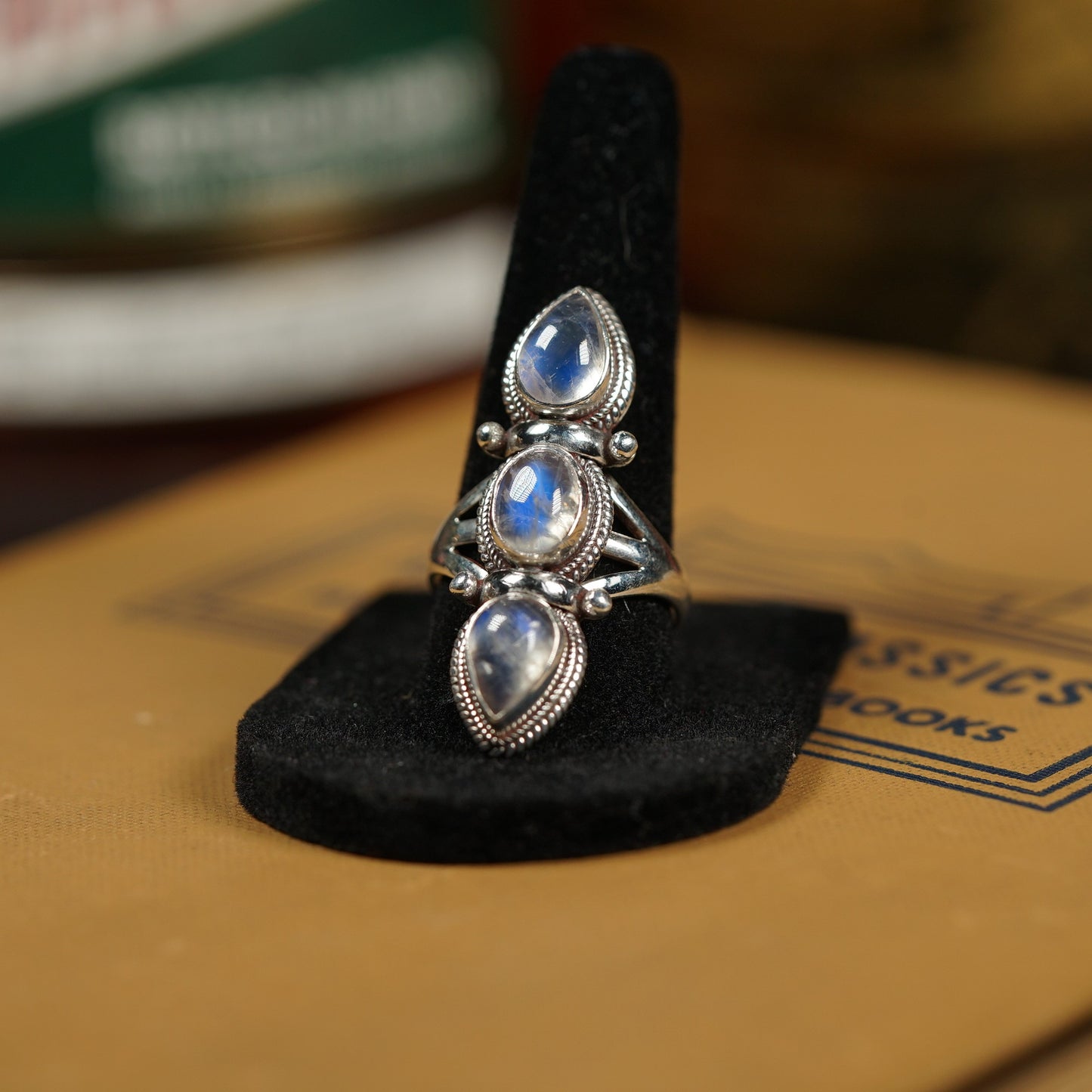 Rainbow Moonstone - Size: 8.5