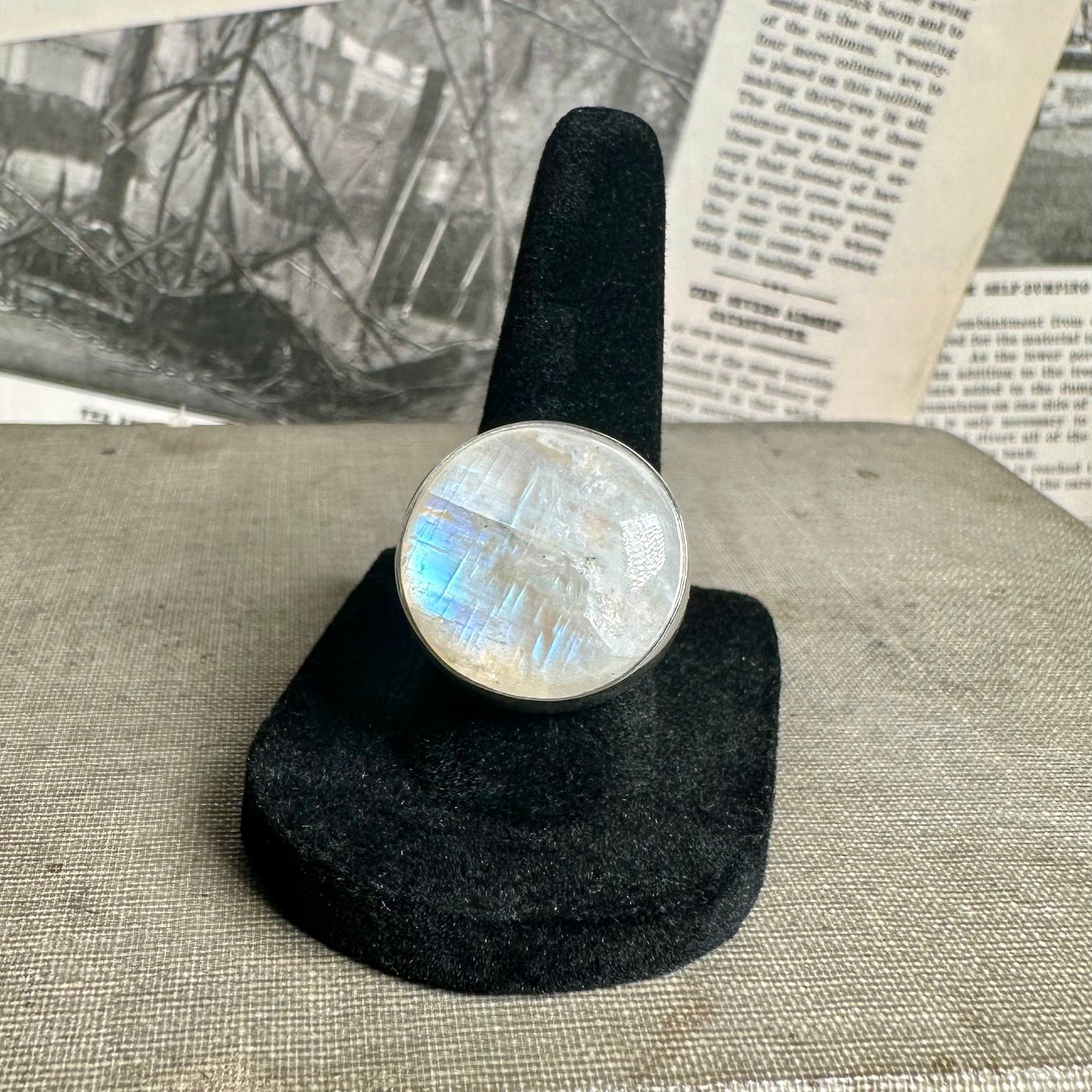 Rainbow Moonstone - Size: Adjustable