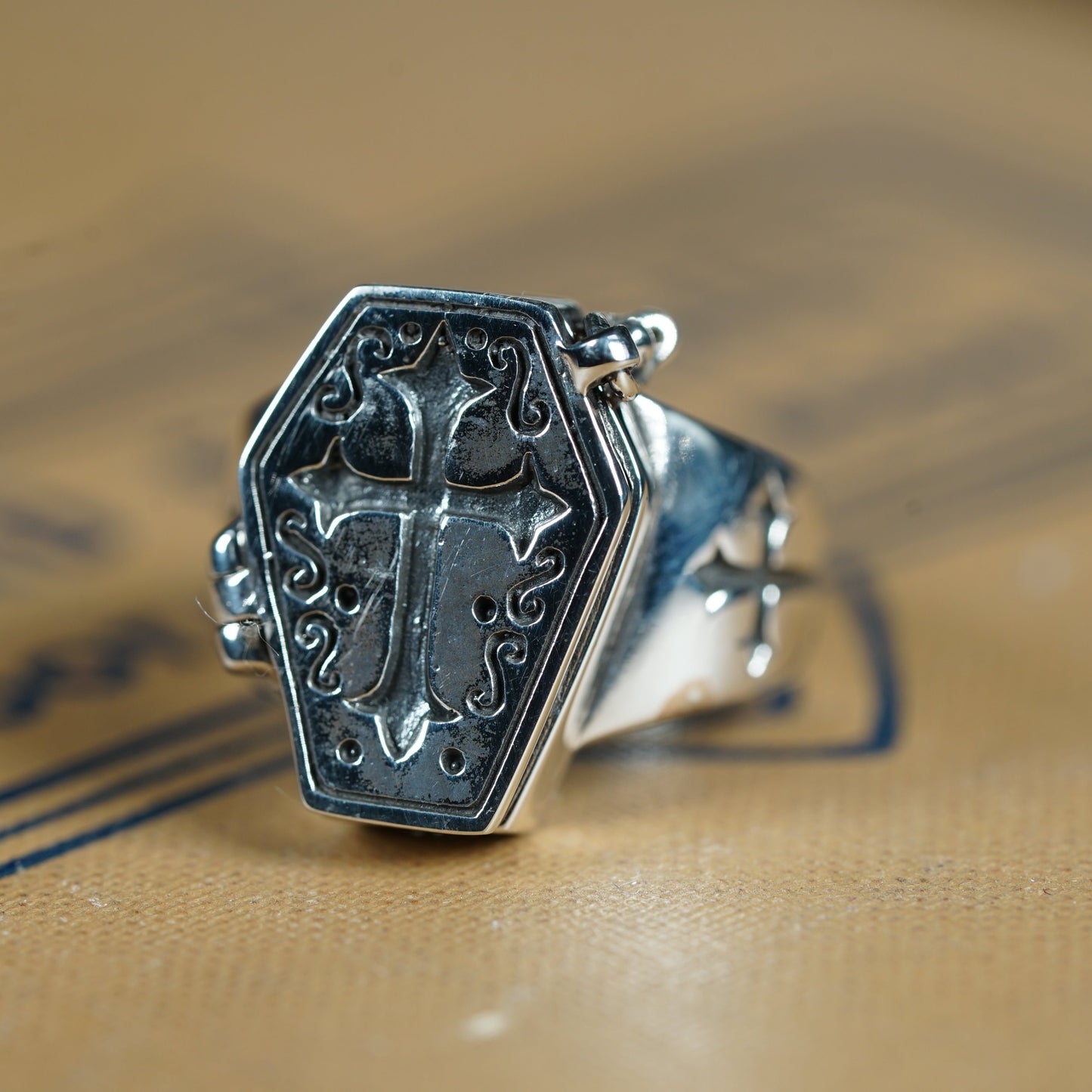Coffin Poison Ring - Size: 7