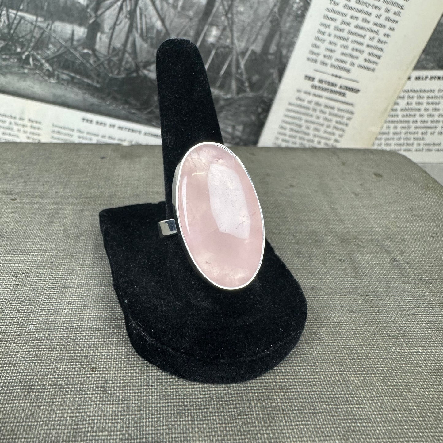 Rose Quartz - Size: Adjustable